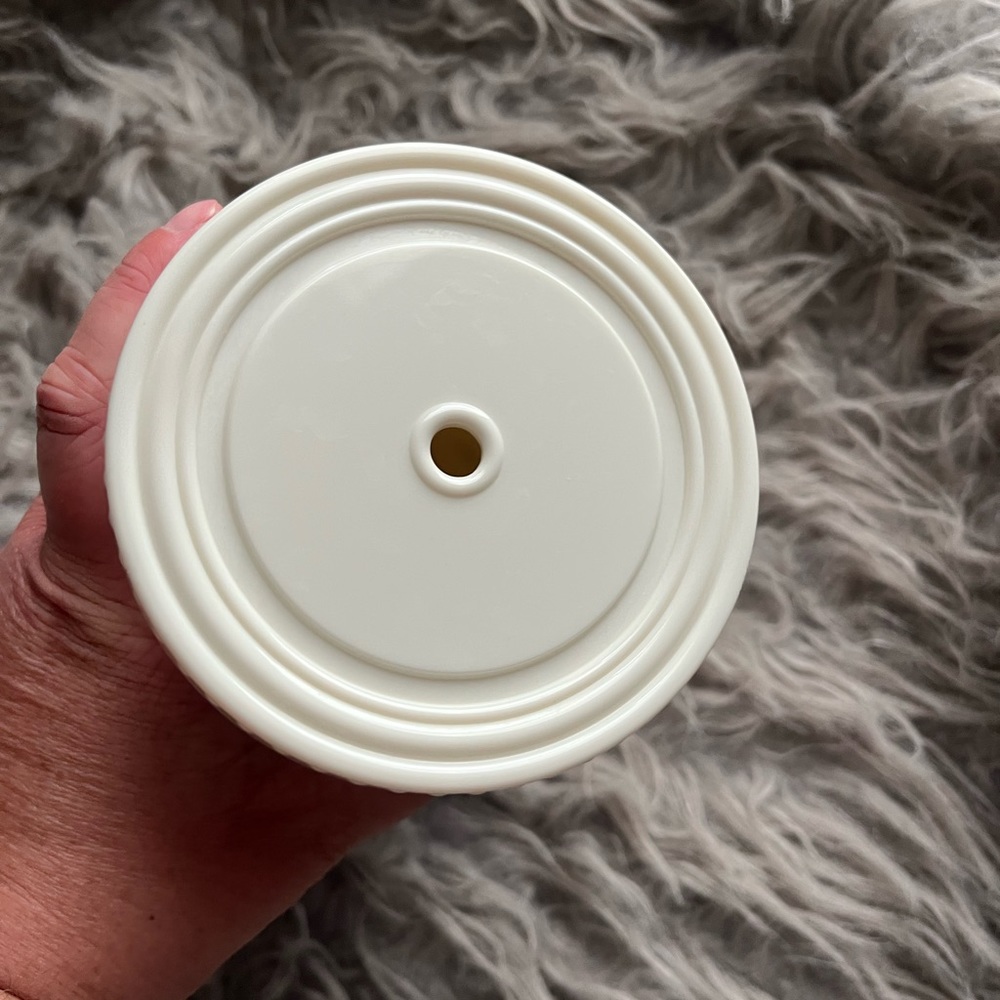 Kate spade gold dot tumbler with lid NO STRAW - Picture 3 of 7